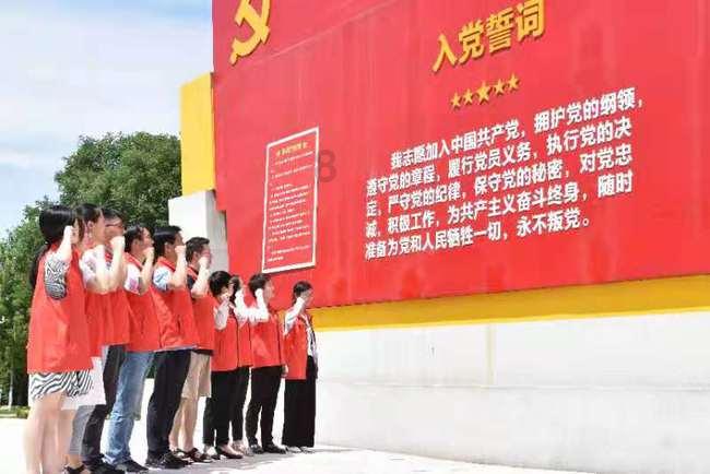 DNF原来奶妈搬砖更吃香，搬砖圣地到处捡钱，收入惹眼游戏画面